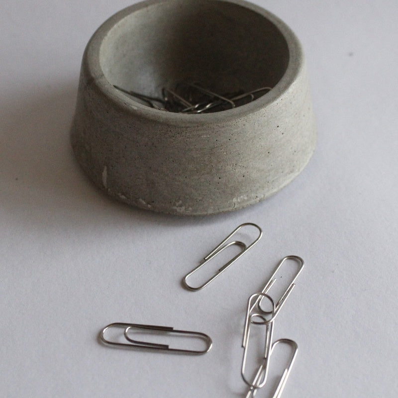 Cast Concrete Paper Clip Dish