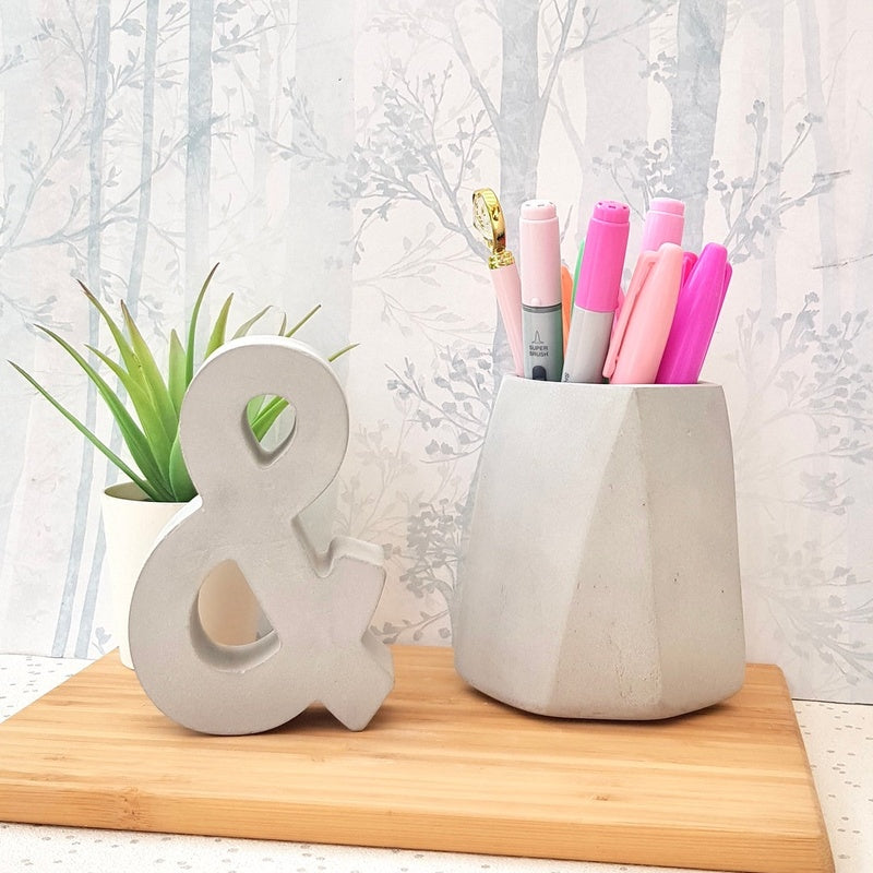 Cast Concrete Pen Pot